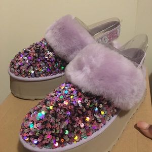 Like new Ugg funkette stellar sequins clog